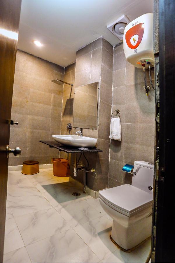 Airport Hotel Tashree Nové Dillí Exteriér fotografie